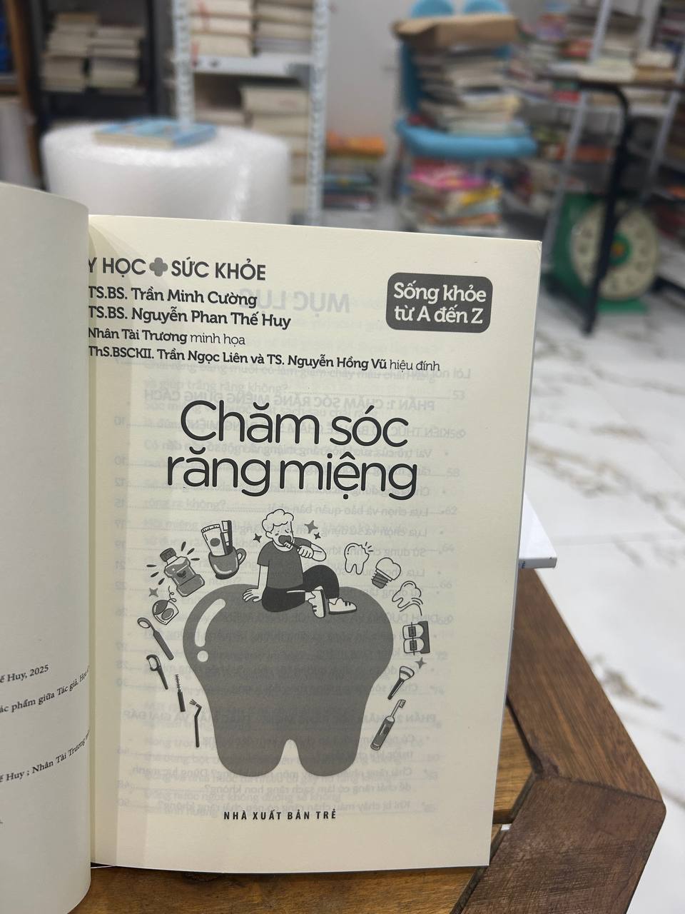 Chăm sóc răng miệng - Trần Minh Cường, Nguyễn Phan Thế Huy - Trần Minh Cường, Nguyễn Phan Thế Huy