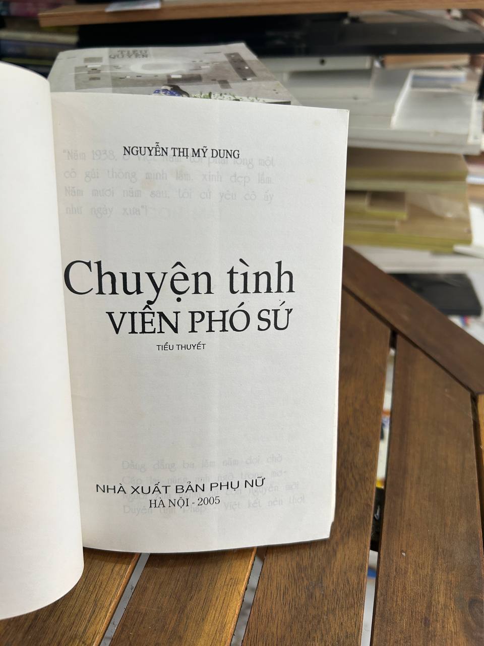Chuyện Tình Viên Phó Sứ - Nguyễn Thị Mỹ Dung