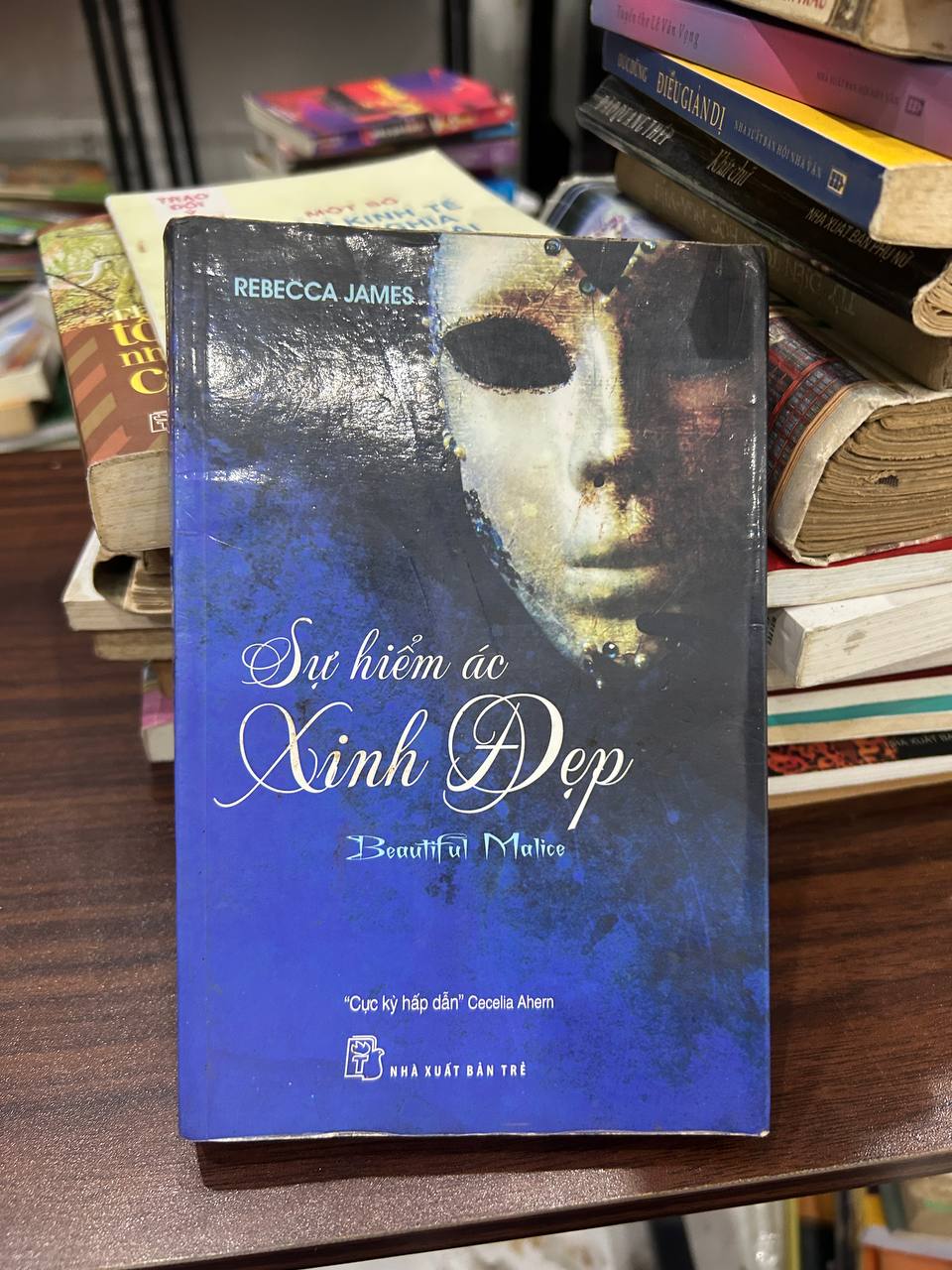 Sự hiếm ác Xinh Đẹp (Beautiful Malice) - REBECCA JAMES