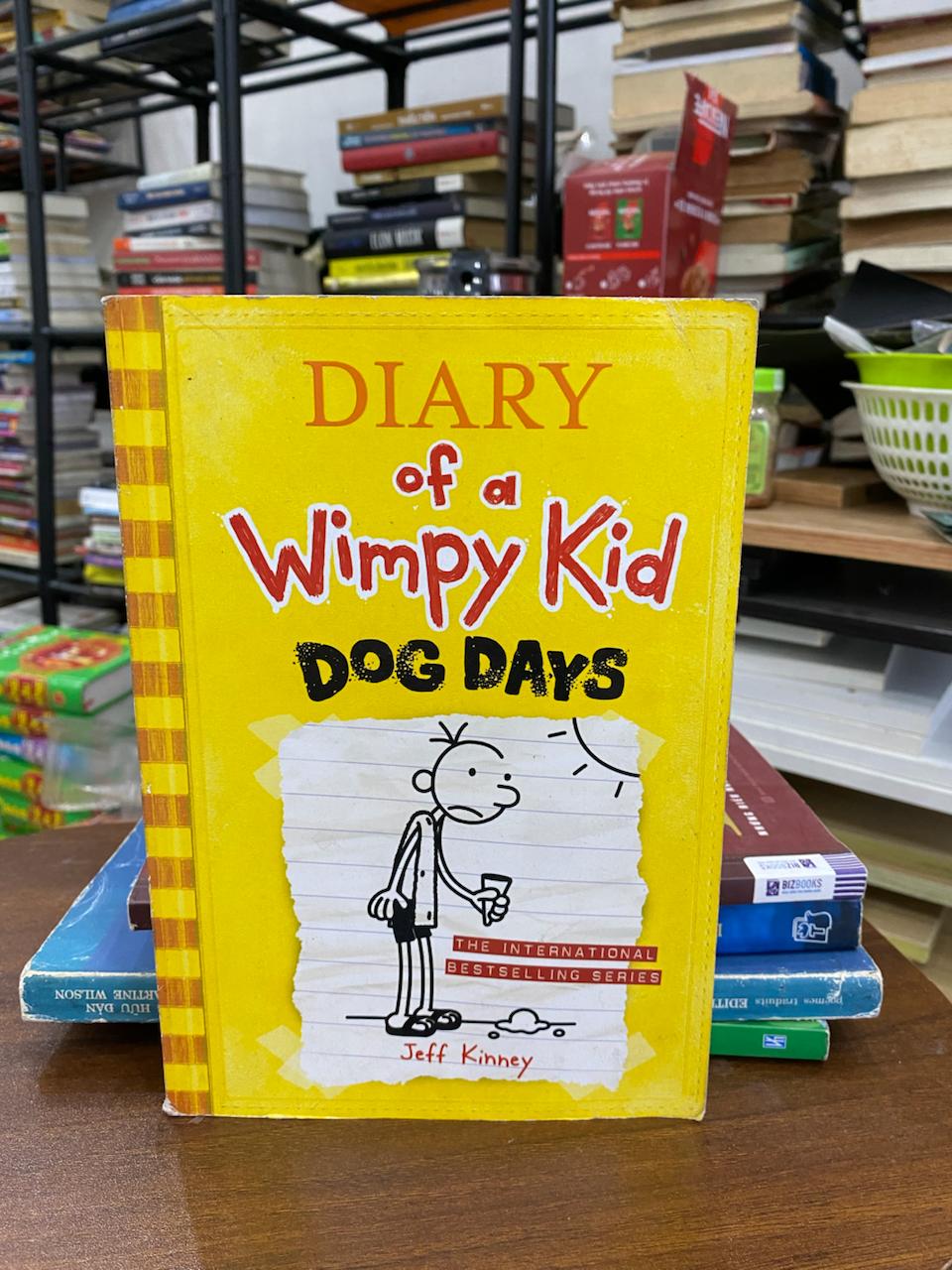 Diary of a Wimpy Kid: Dog Days - Jeff Kinney