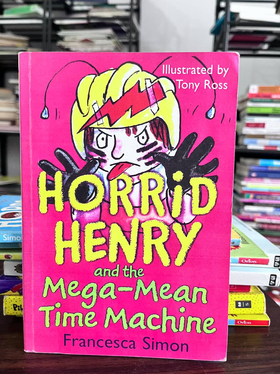 Horrid Henry and the Mega-Mean Time Machine - Francesca Simon