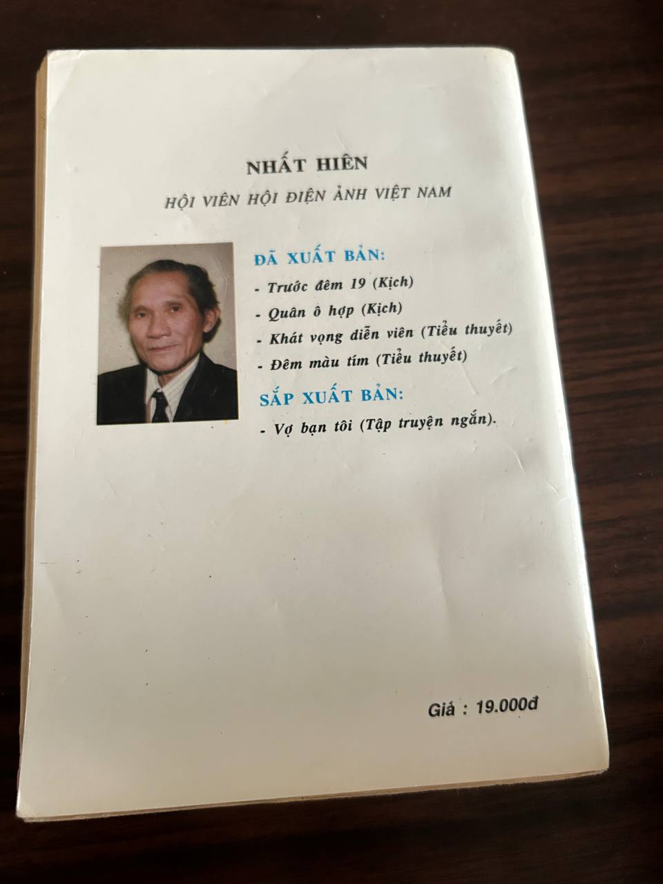 Ảnh sách Đêm Màu Tím