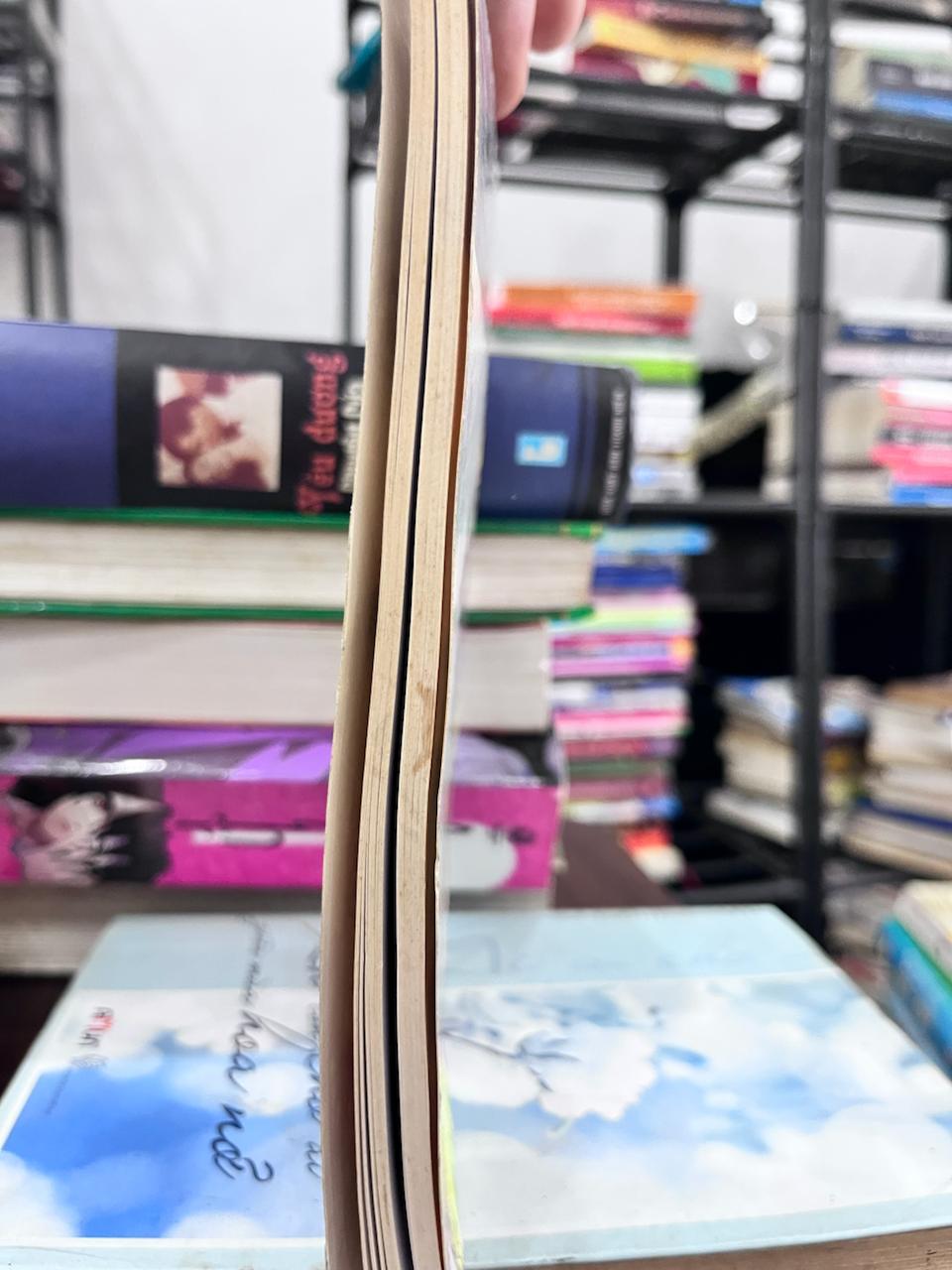 Yêu đương là gì - Không rõ