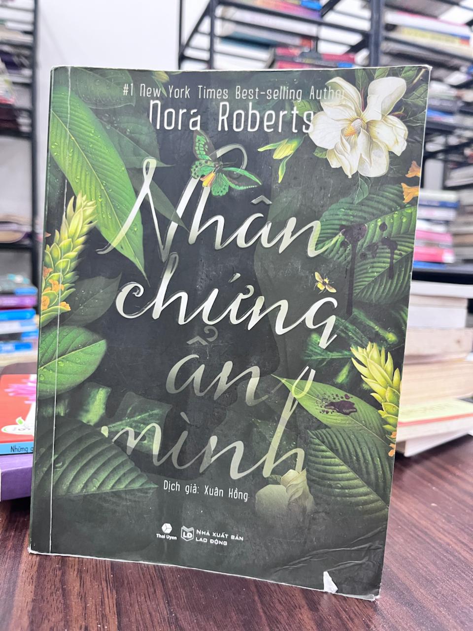 Nhân Chứng Ánh Minh - Nora Roberts