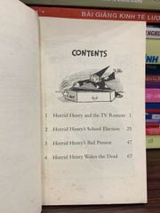 Horrid Henry Ưakes the Dead- Francesca Simon - ảnh 4