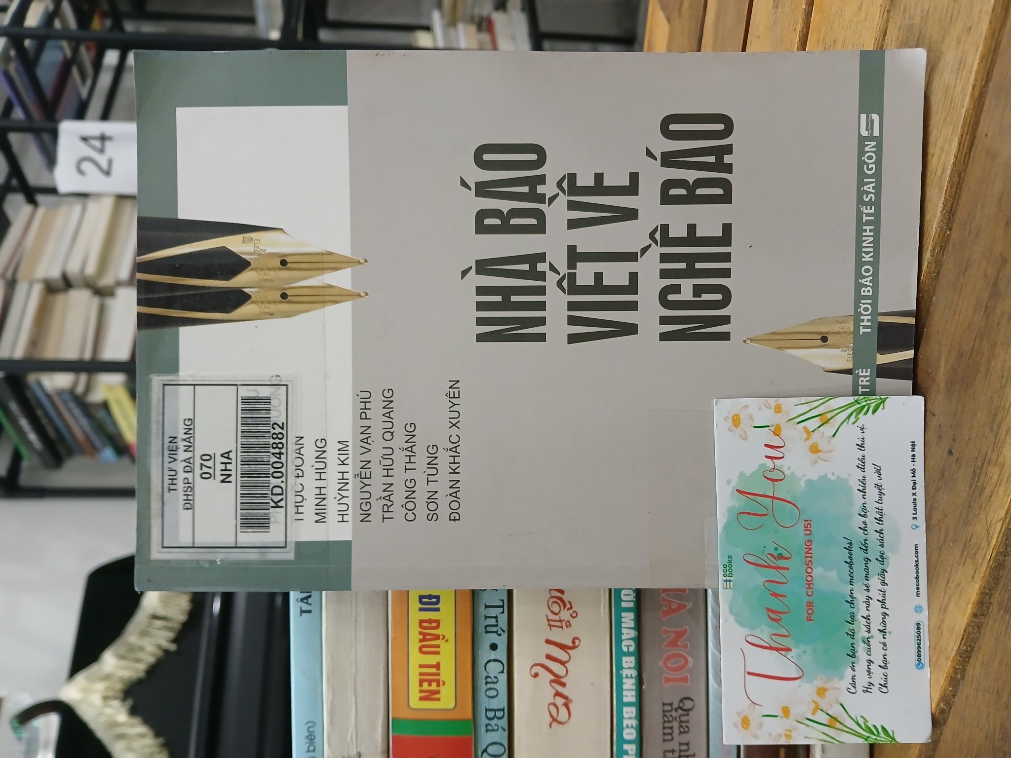 Nhà báo viết về nghề báo – Nhiều tác giả – NXB Trẻ