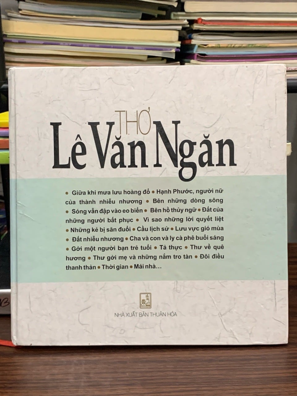 Thơ Lê Văn Ngăn — NXB Thuận Hoá