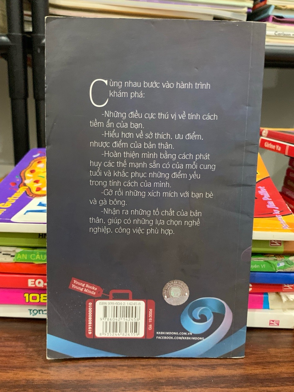 Khám phá tất tần tật cung Ma Kết- NXB Kim Đồng