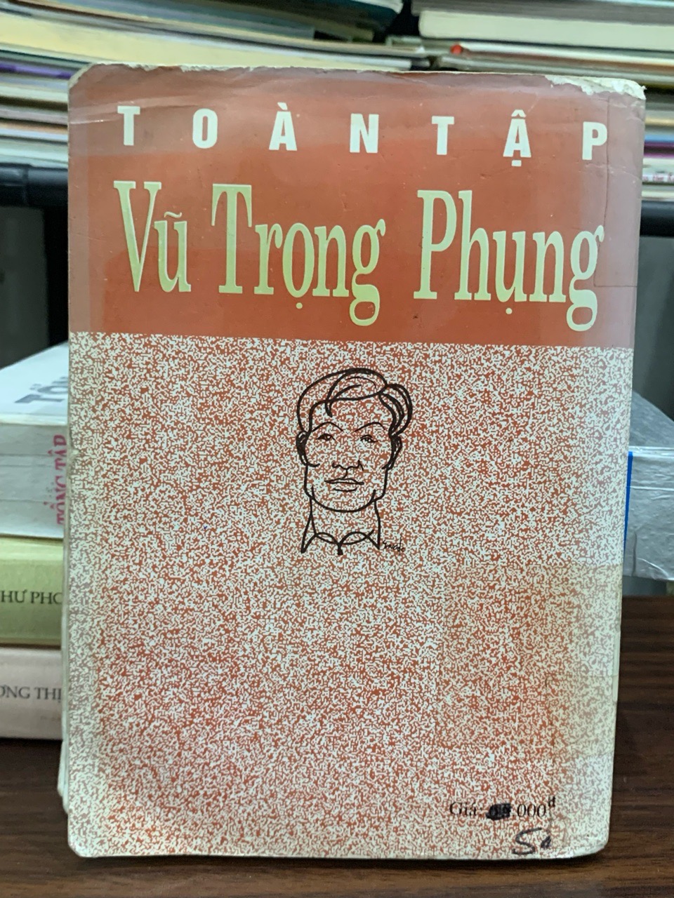 Tuyển Tập Tiểu Thuyết Hiện Thực Đặc Sắc Của Vũ Trọng Phụng: Dứt Tình, Giông Tố, Vỡ Đê