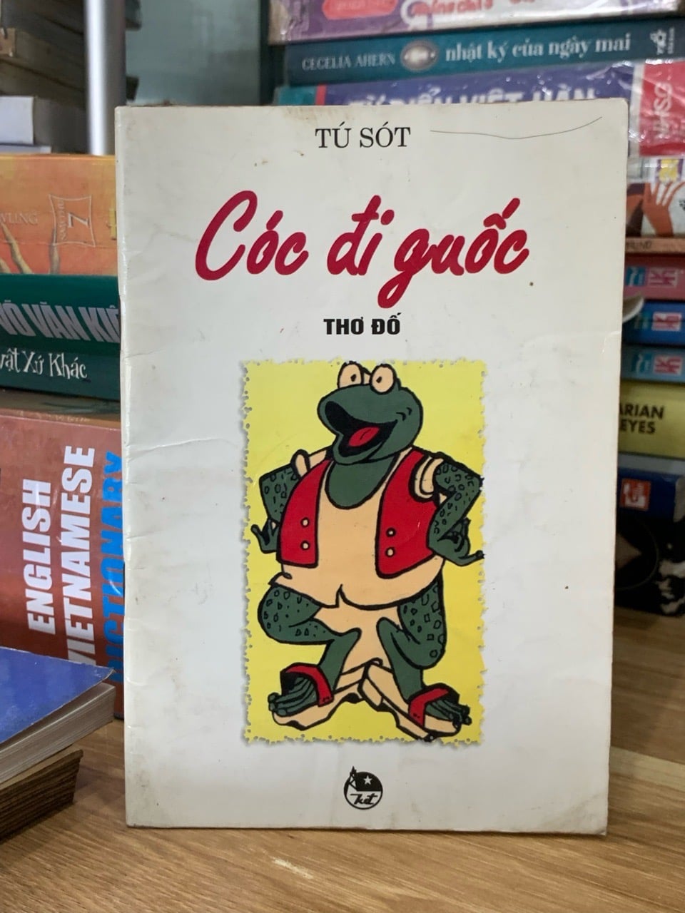 Cóc đi guốc Thơ đố-Tú sót