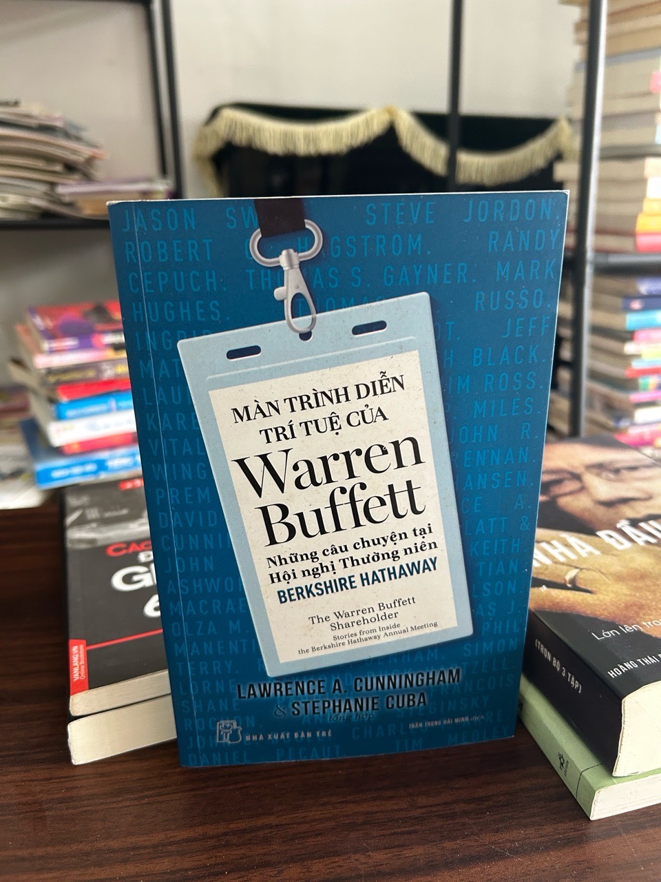 Màn trình diễn trí tuệ của Warren Buffett- Lawrence A.Cunningham & Stephanie Cuba