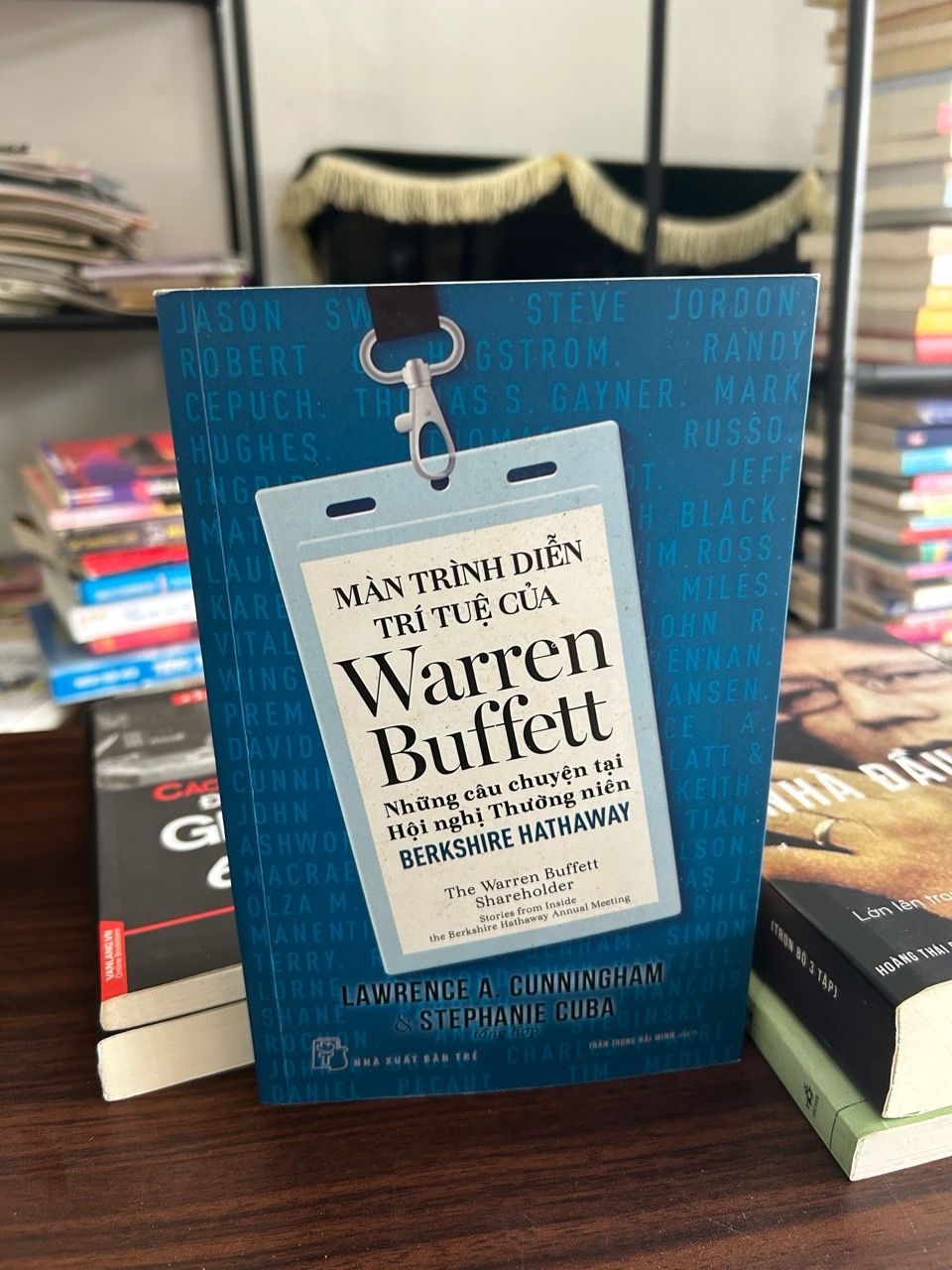 Màn trình diễn trí tuệ của Warren Buffett- Lawrence A.Cunningham & Stephanie Cuba