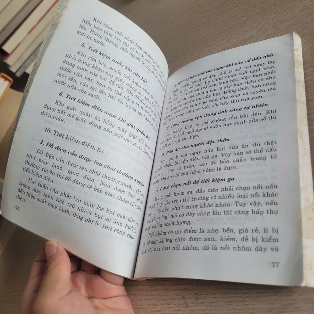 Bí Quyết Tiết kiệm, kiếm tiền và đàm phán – Nhiều tác giả (Tổng hợp) - Ảnh chụp thực tế