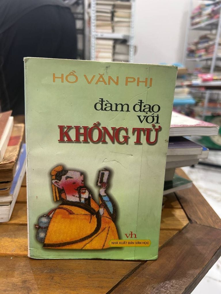 Đàm Đạo Với Khổng Tử - Hồ Văn Phi - Hồ Văn Phi