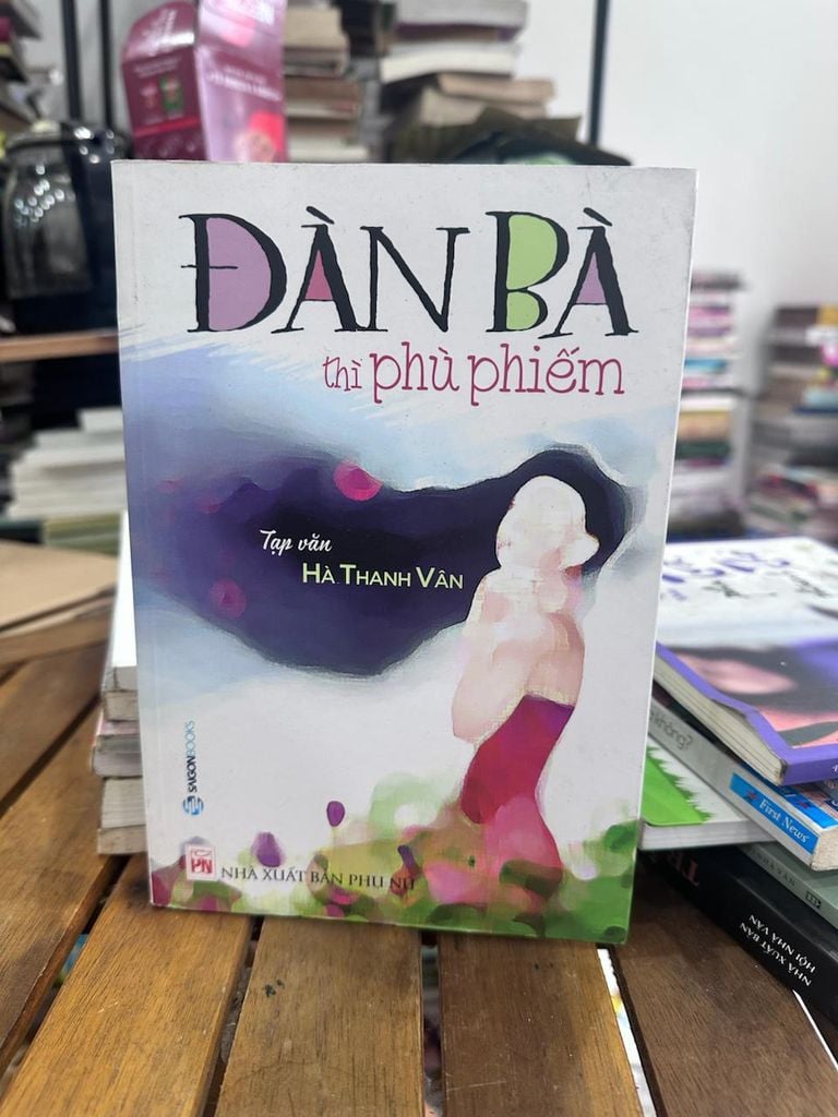 Đàn Bà Thì Phù Phiếm - Hà Thanh Vân - Hà Thanh Vân