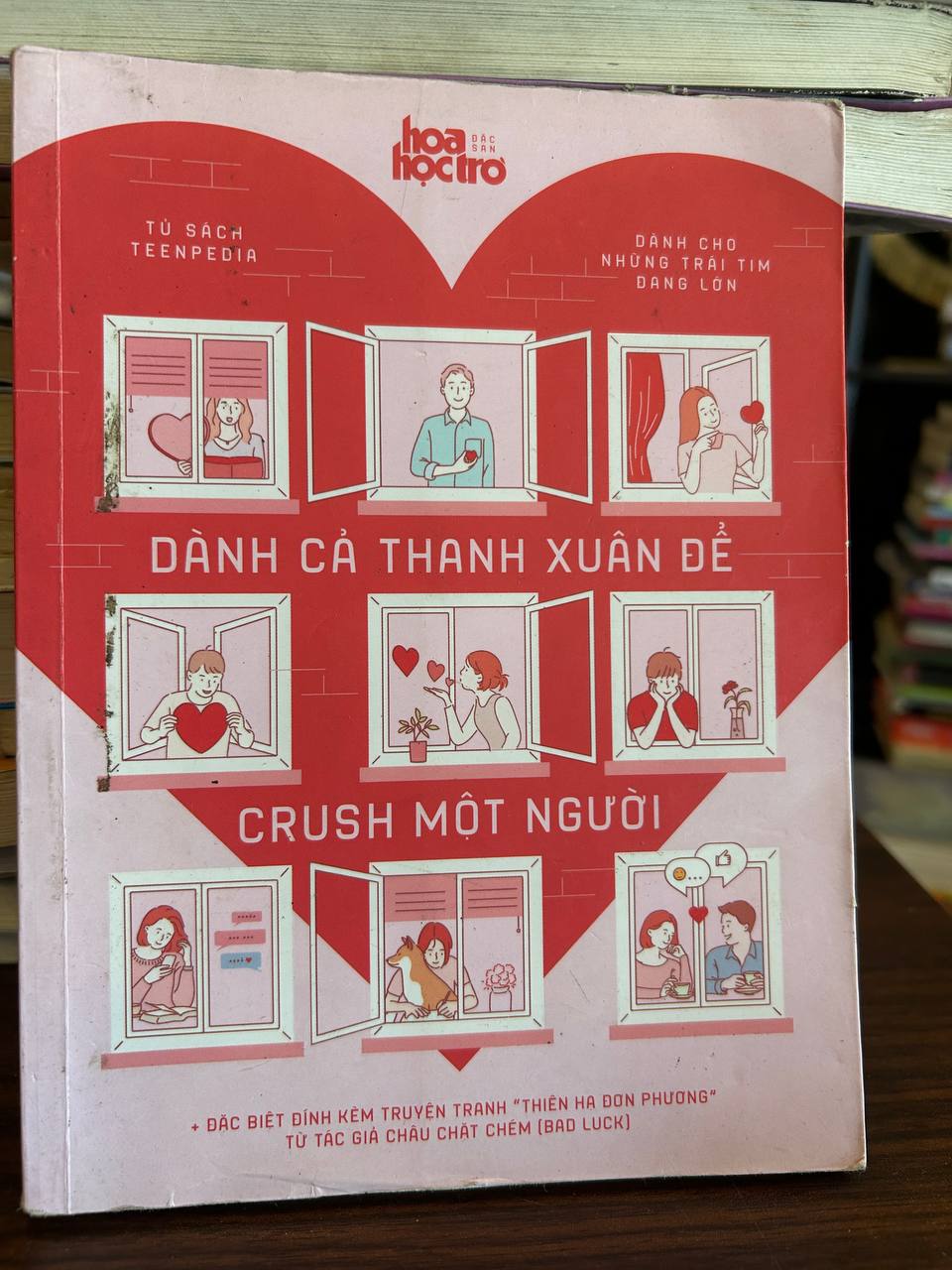 Dành Cả Thanh Xuân Để Crush Một Người - Teenpedia - Nhiều Tác Giả