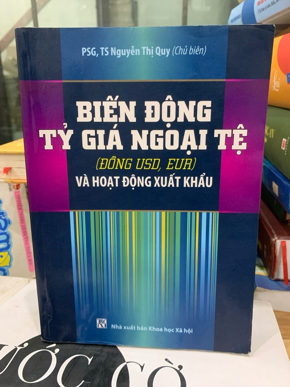 Biến Động Tỷ Giá và Hoạt Động Xuất Khẩu: Phân Tích và Giải Pháp