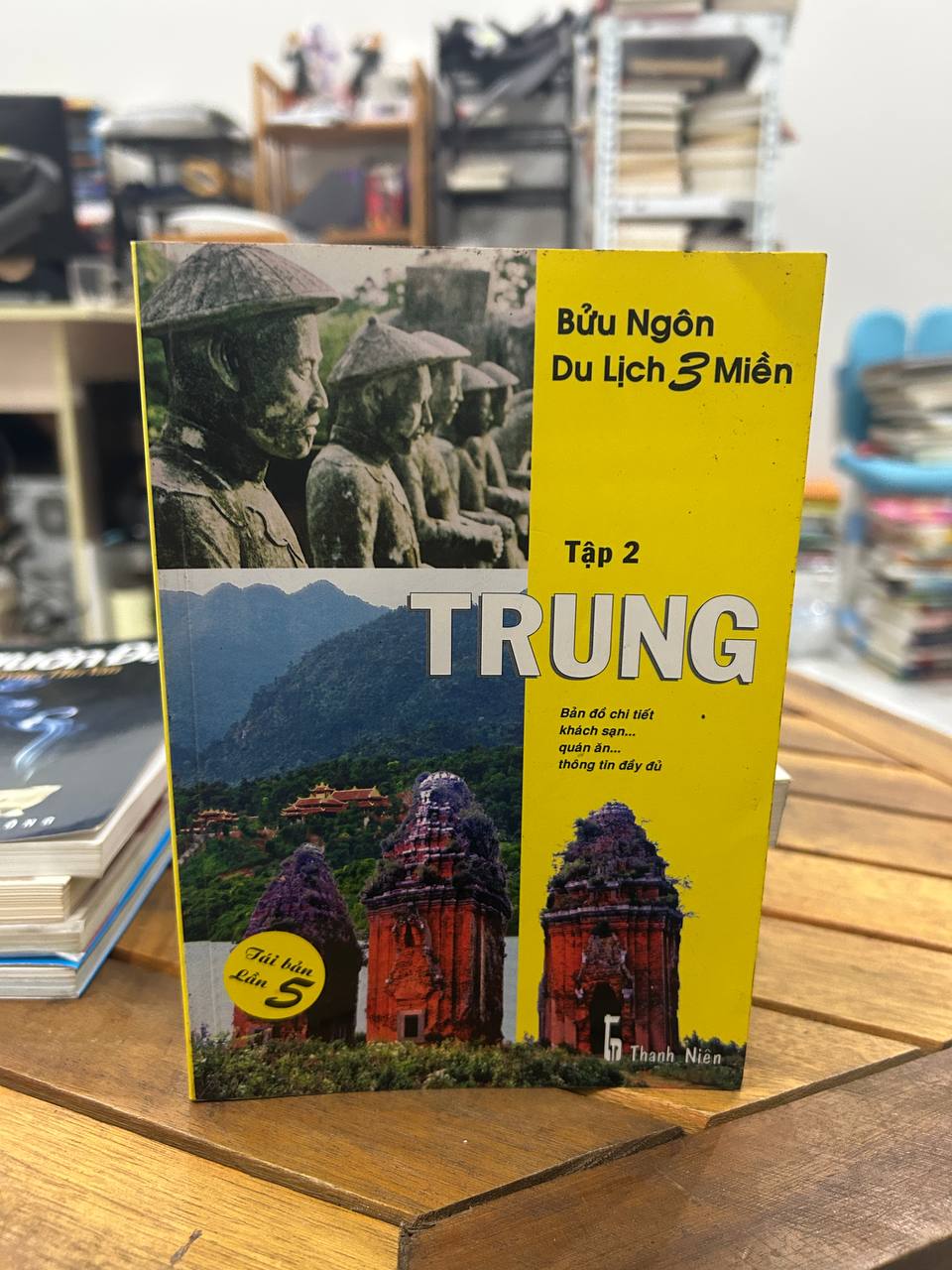 Du Lịch 3 Miền - Tập 2: Trung - Bửu Ngôn - Bửu Ngôn