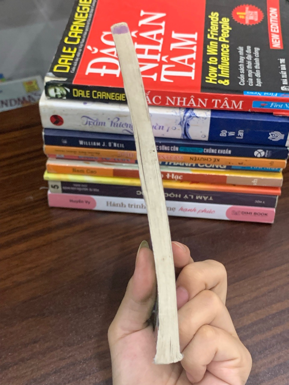 Yêu cuồng sống vội – Nhiều tác giả