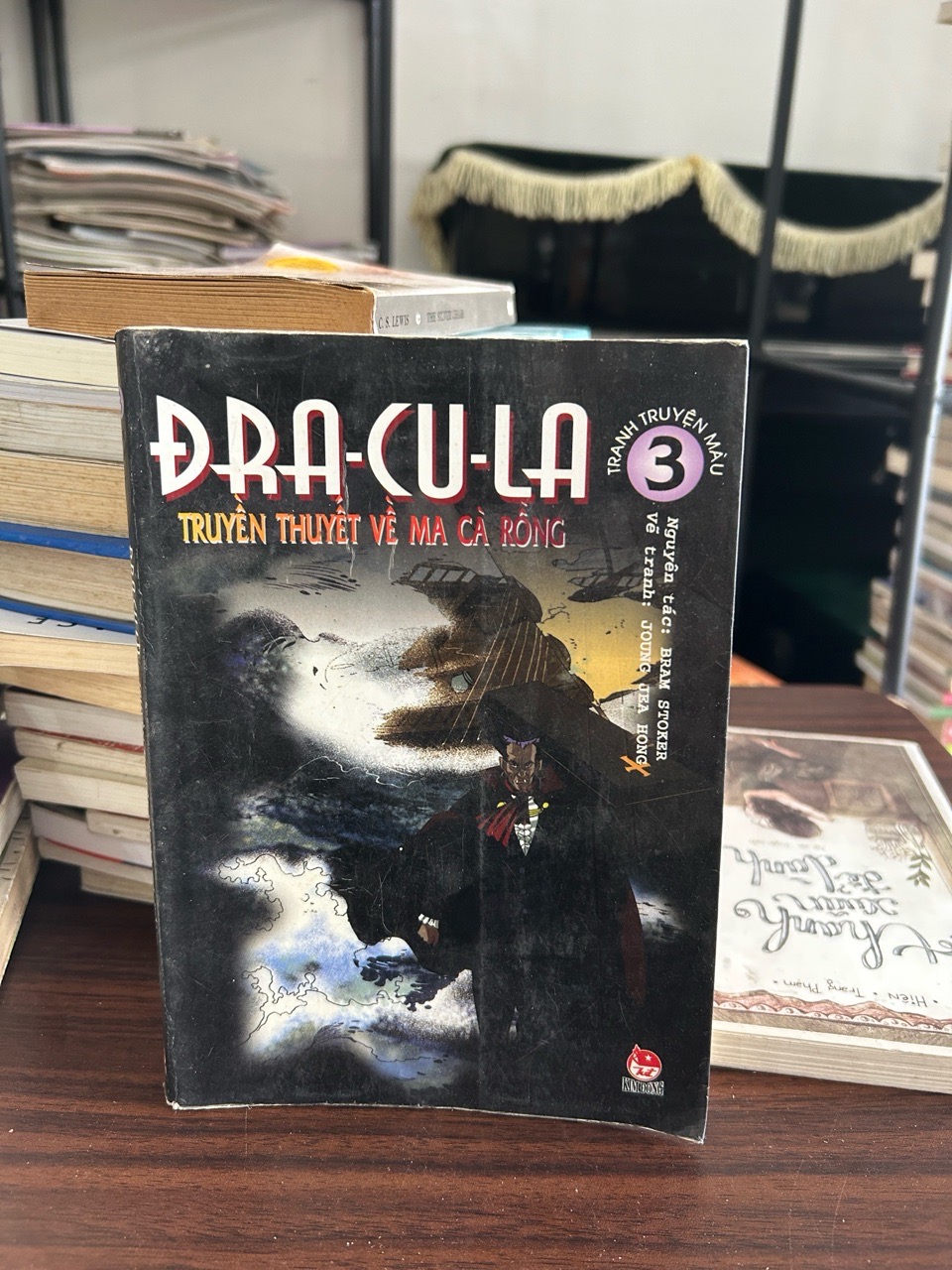 Dracula truyền thuyết về ma cà rồng 3- NXH Kim Đồng