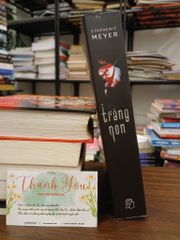 Trăng Non- Stephenie Meyer - ảnh 2