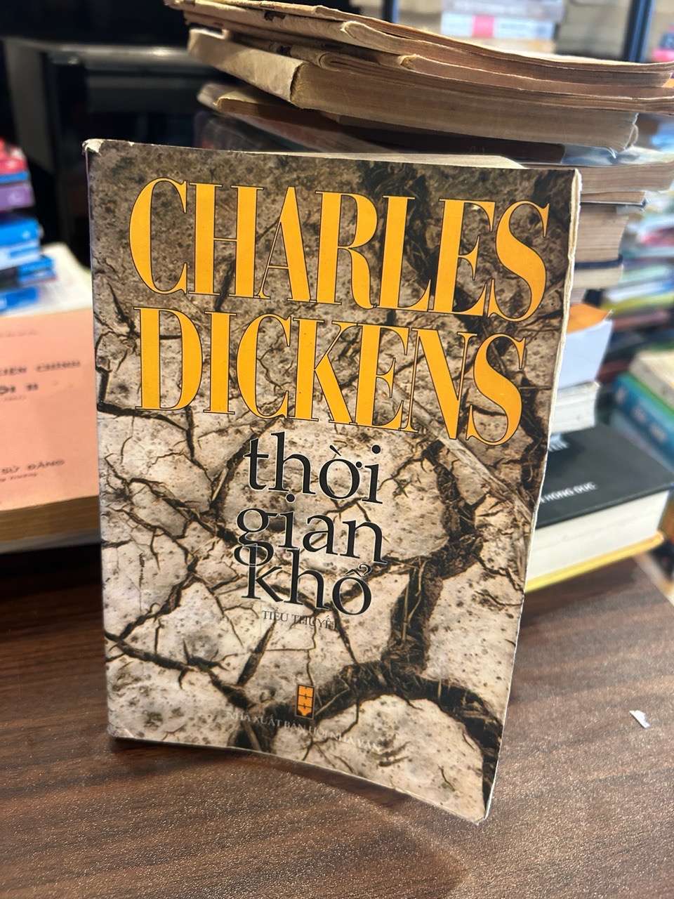 Thời gian khổ- Charles Dickens