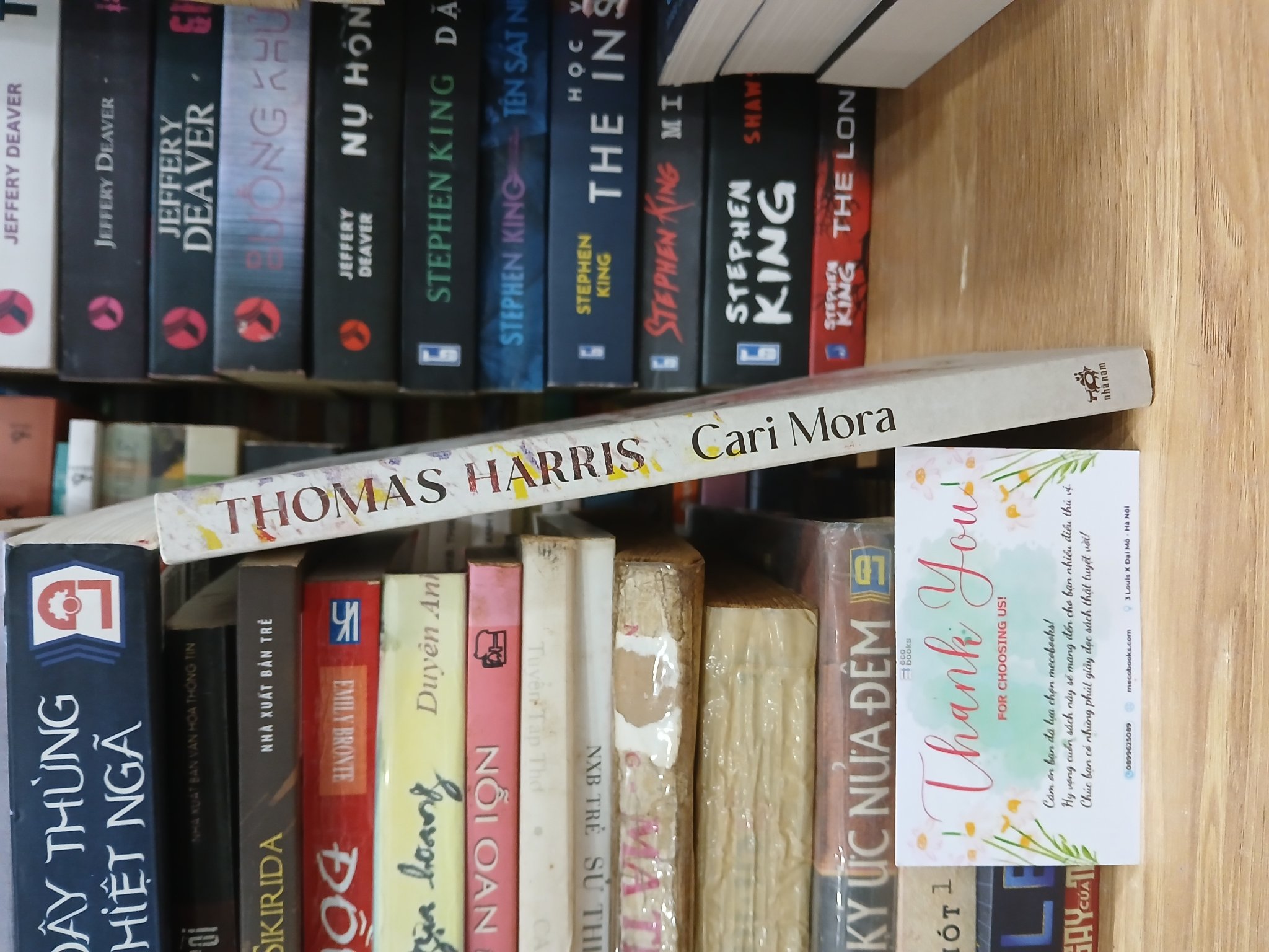 Ảnh sách Cari Mora- Thomas Harris