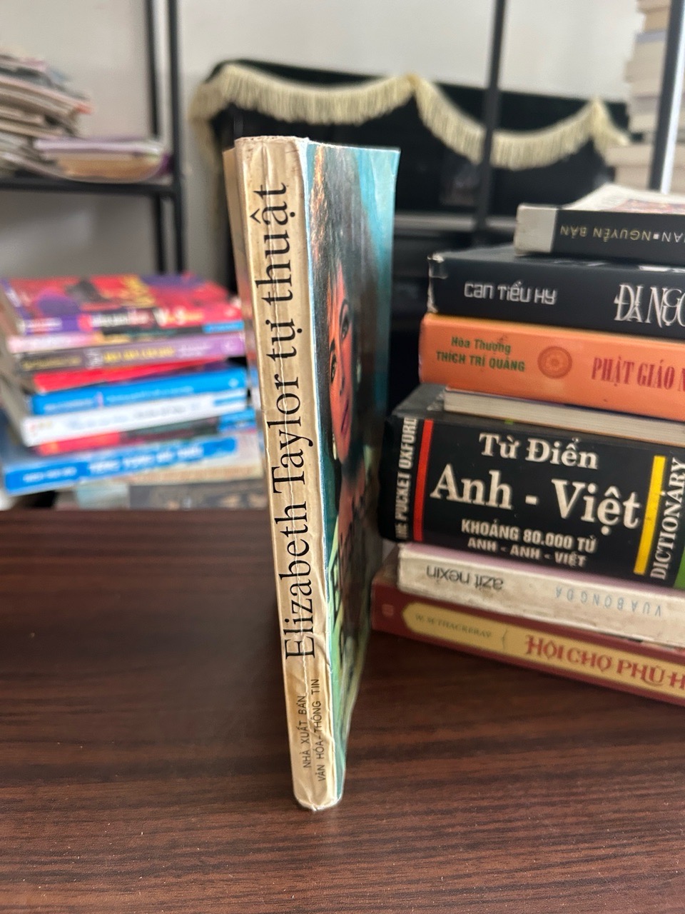 Elizabeth tự thuật- Elizabeth Taylor