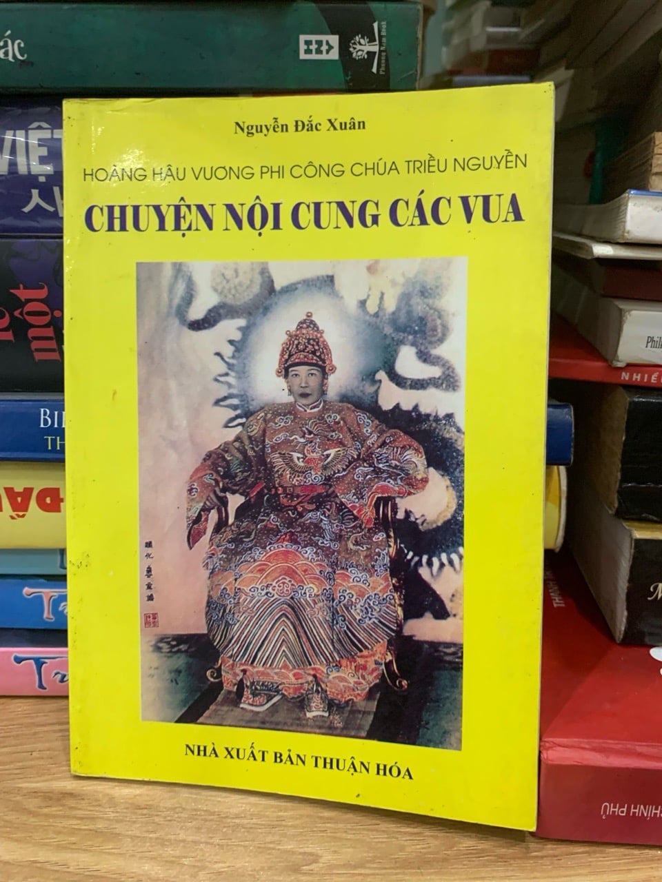 Chuyện nội cung các vua -Nguyễn Đắc Xuân