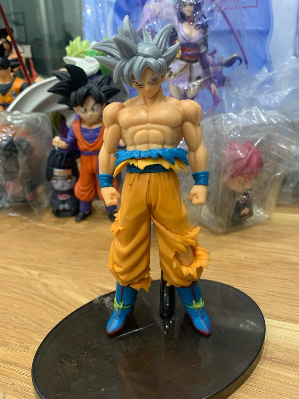 Mô hình nhân vật Dragon Ball các phiên bản Songoku, Vegeta, Jiren, Gogeta (Có Đế)