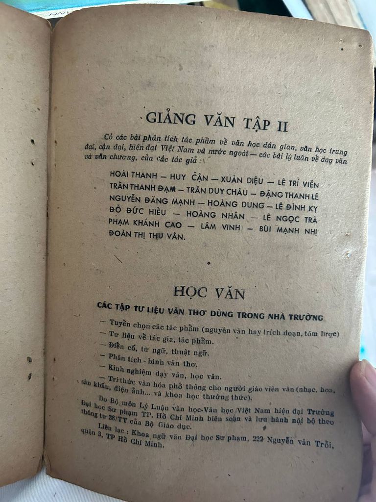 Giảng Văn Tập II - Nhiều tác giả (Bộ môn Ngữ Văn ĐHSP TP.HCM) - Nhiều tác giả (Hoài Thanh, Huy Cận, Xuân Diệu, Lê Trí Viễn, Nguyễn Đăng Mạnh...) - Ảnh chụp thực tế