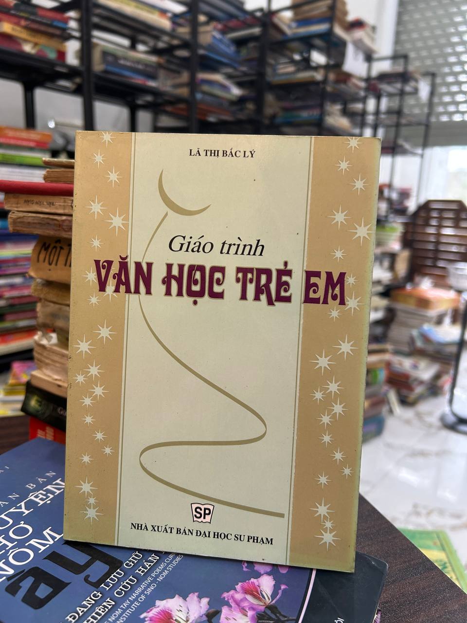 Giáo trình Văn học Trẻ em - Lá Thị Bắc Lý