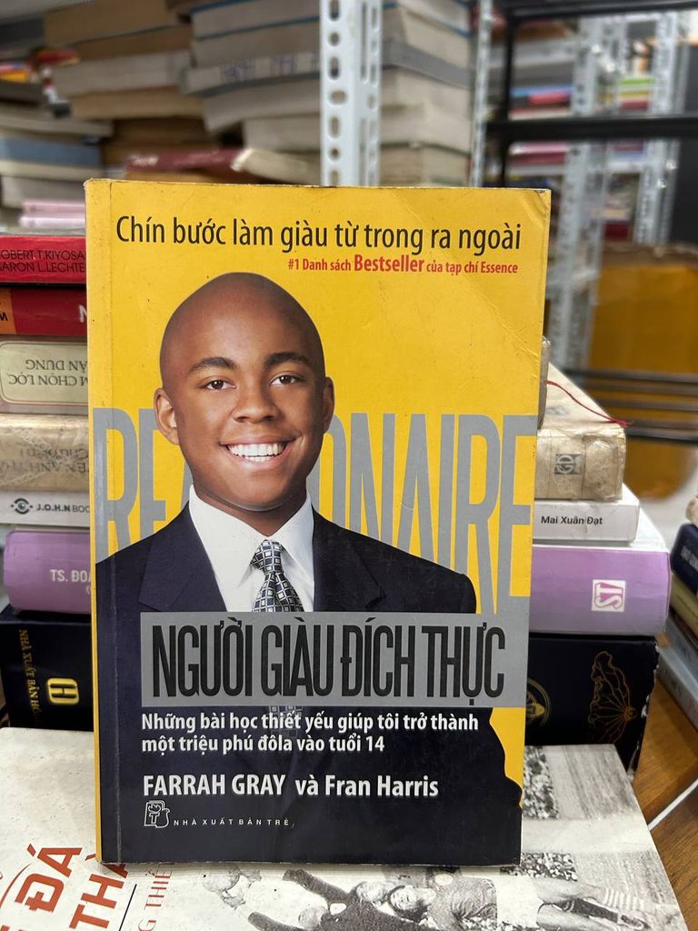 Người Giàu Đích Thực và các sách khác của Farrah Gray - Ảnh chụp thực tế