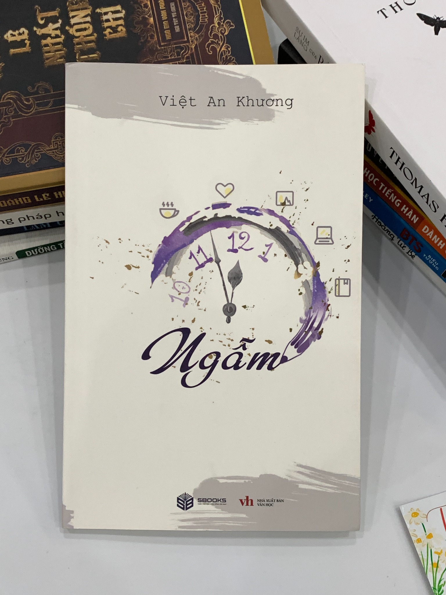 Ngẫm - Việt An Khương