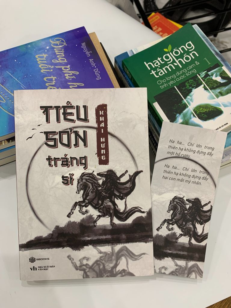 Tiêu sơn tráng sĩ - Khai Hưng - Ảnh chụp thực tế