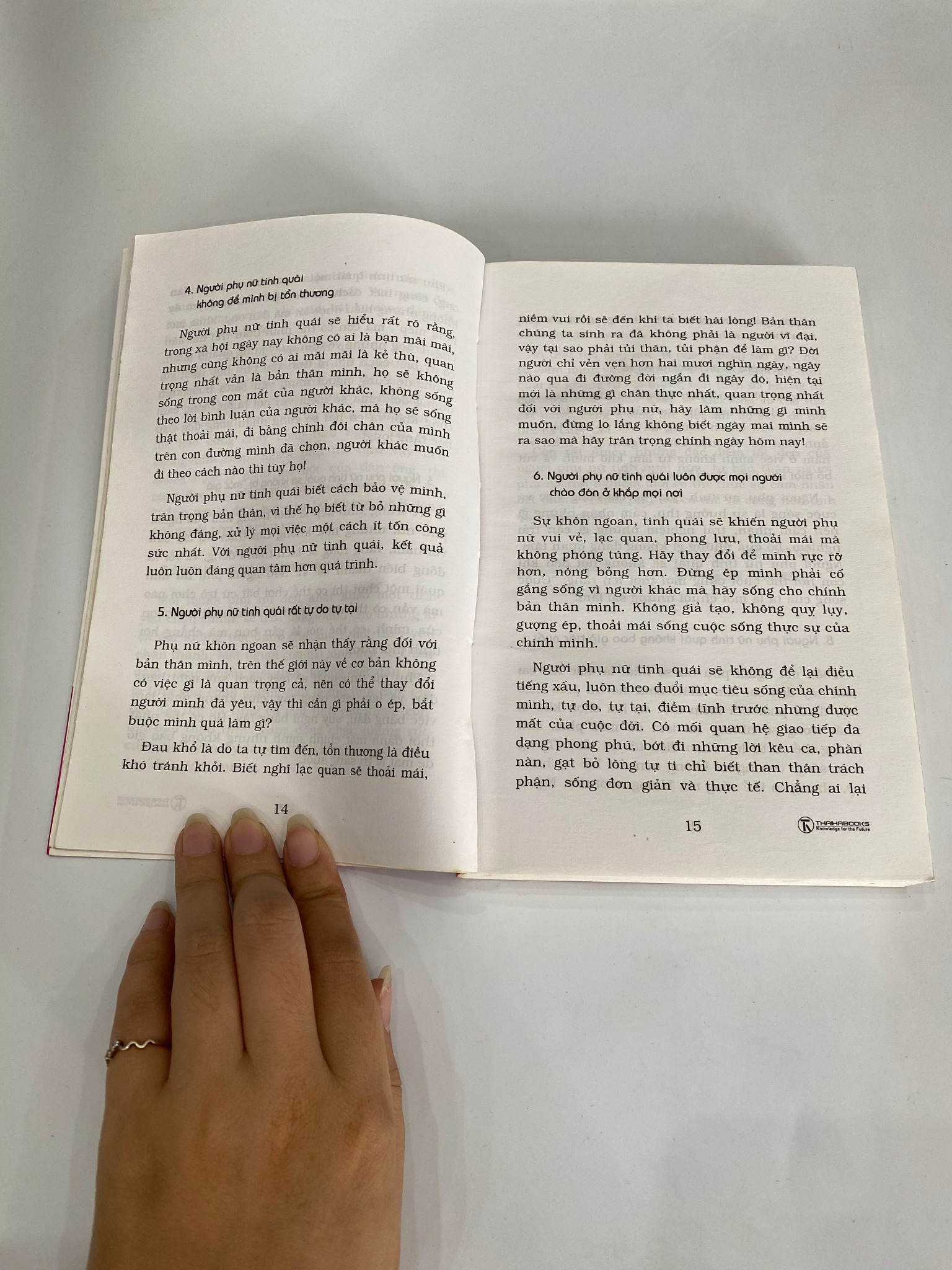 Người phụ nữ tinh quái - ảnh 2