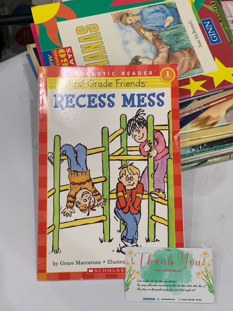 First-Grade Friends: Recess Mess – Grace Maccarone - Ảnh chụp thực tế