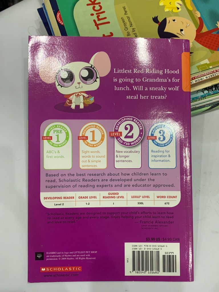 Littlest Pet Shop: Littlest Red Riding Hood – Scholastic - Ảnh thực tế 3