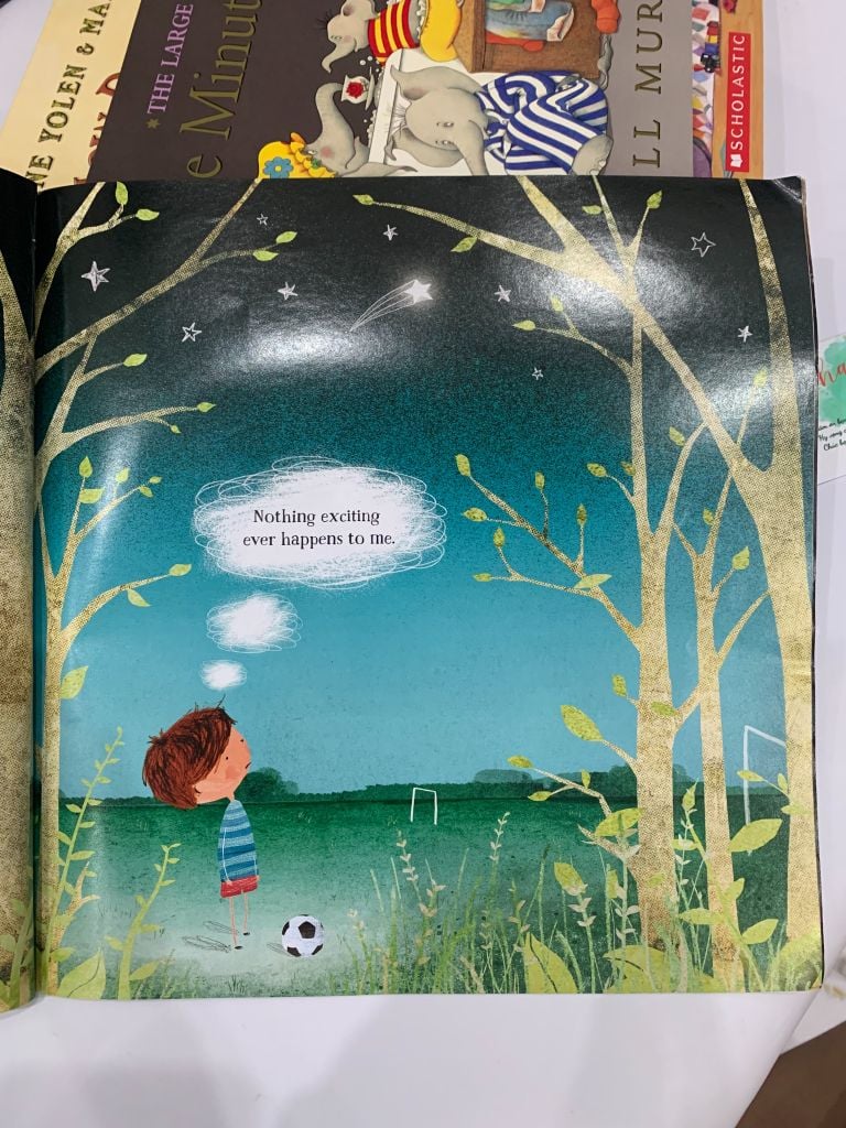 The Hackney Martian – Paul Brown - Ảnh thực tế 6