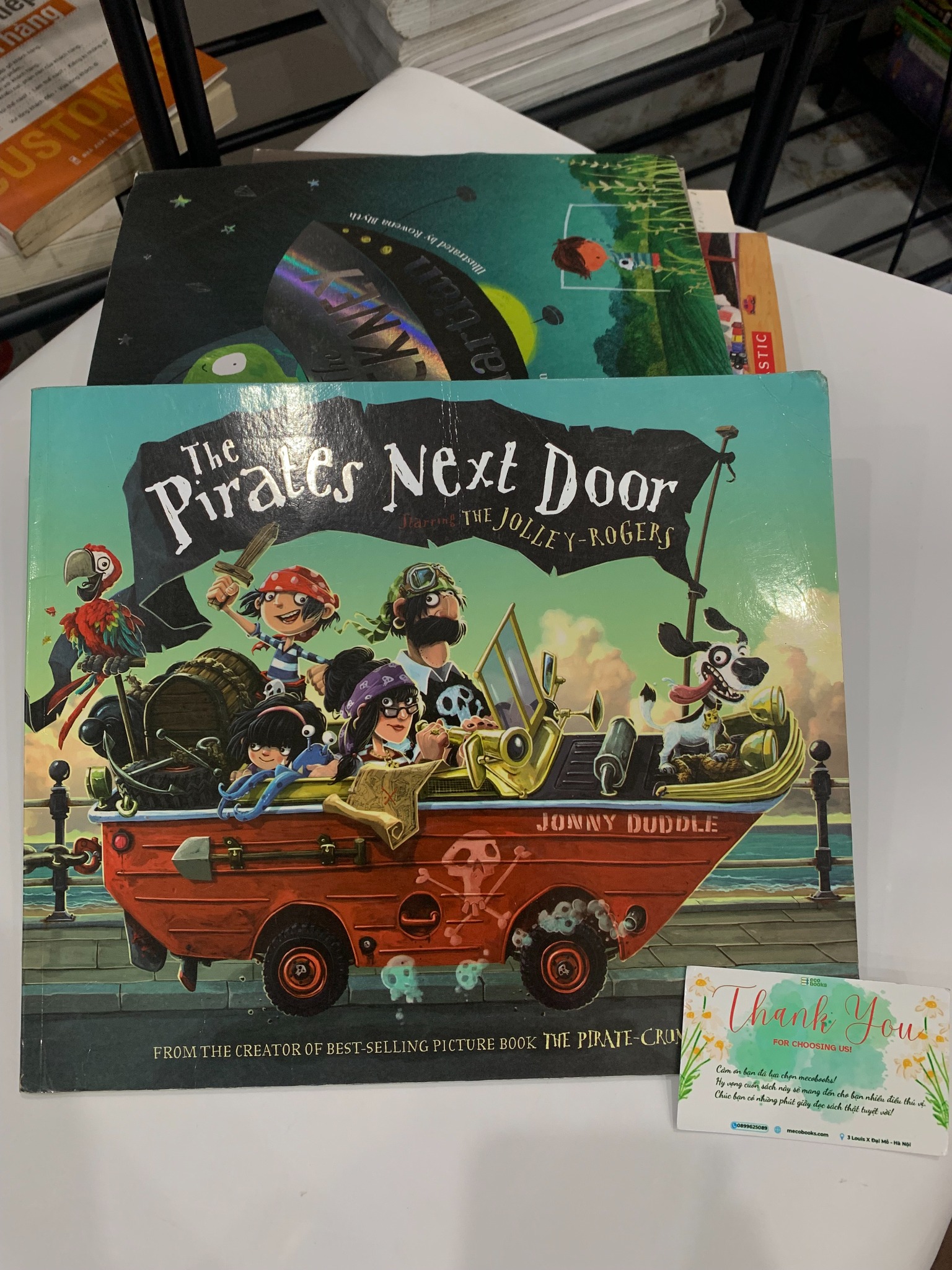 Ảnh sách The Pirates Next Door – Jonny Duddle