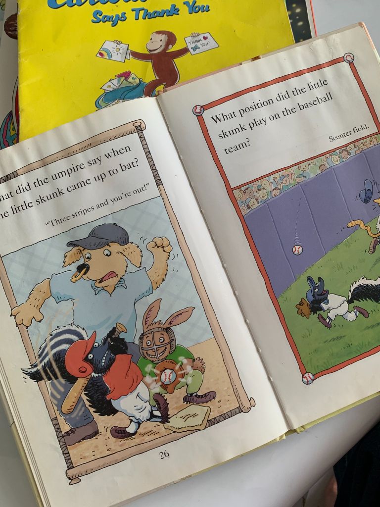 Dial Easy-to-Read: Stinky Riddles – Katy Hall & Lisa Eisenberg - Ảnh thực tế 9
