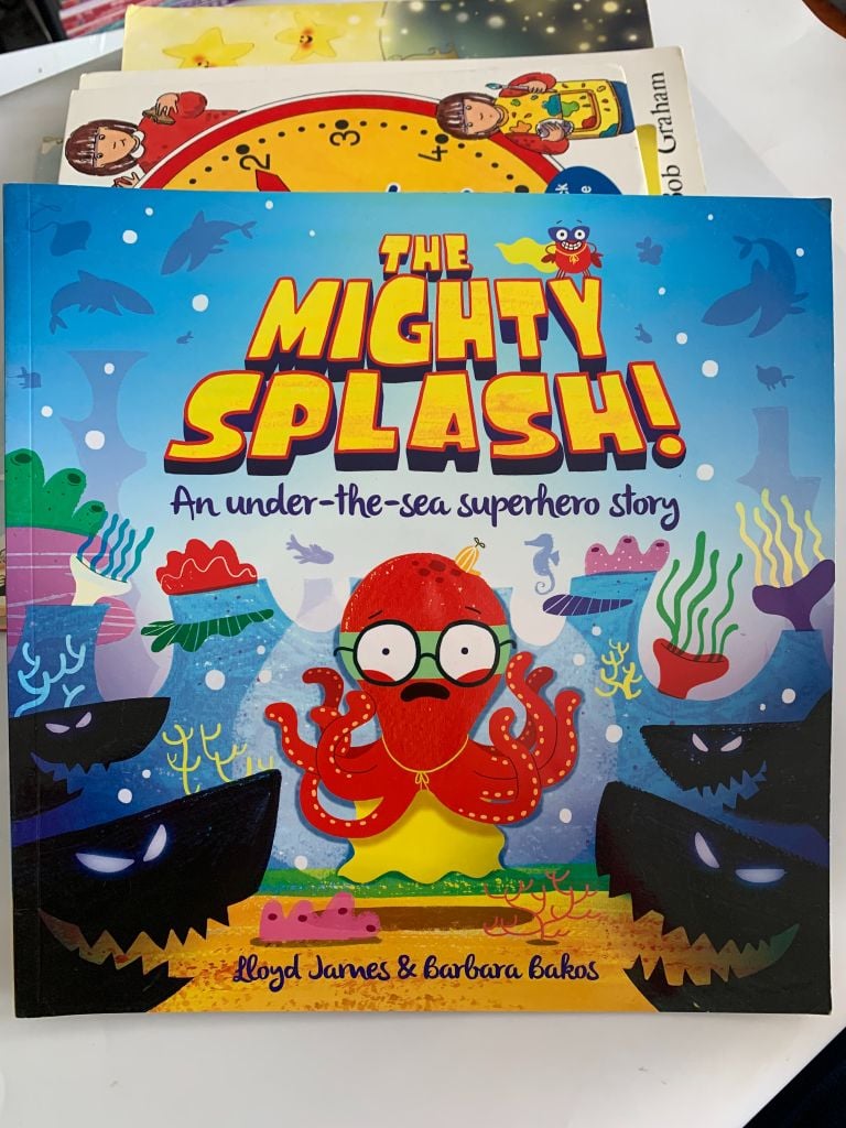The Mighty Splash! – Lloyd James & Barbara Bakos - Ảnh chụp thực tế