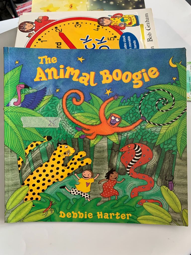 The Animal Boogie – Debbie Harter - Ảnh chụp thực tế