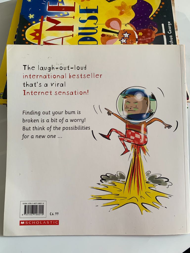 I Need a New Bum! – Dawn McMillan & Ross Kinnaird - Ảnh thực tế 3