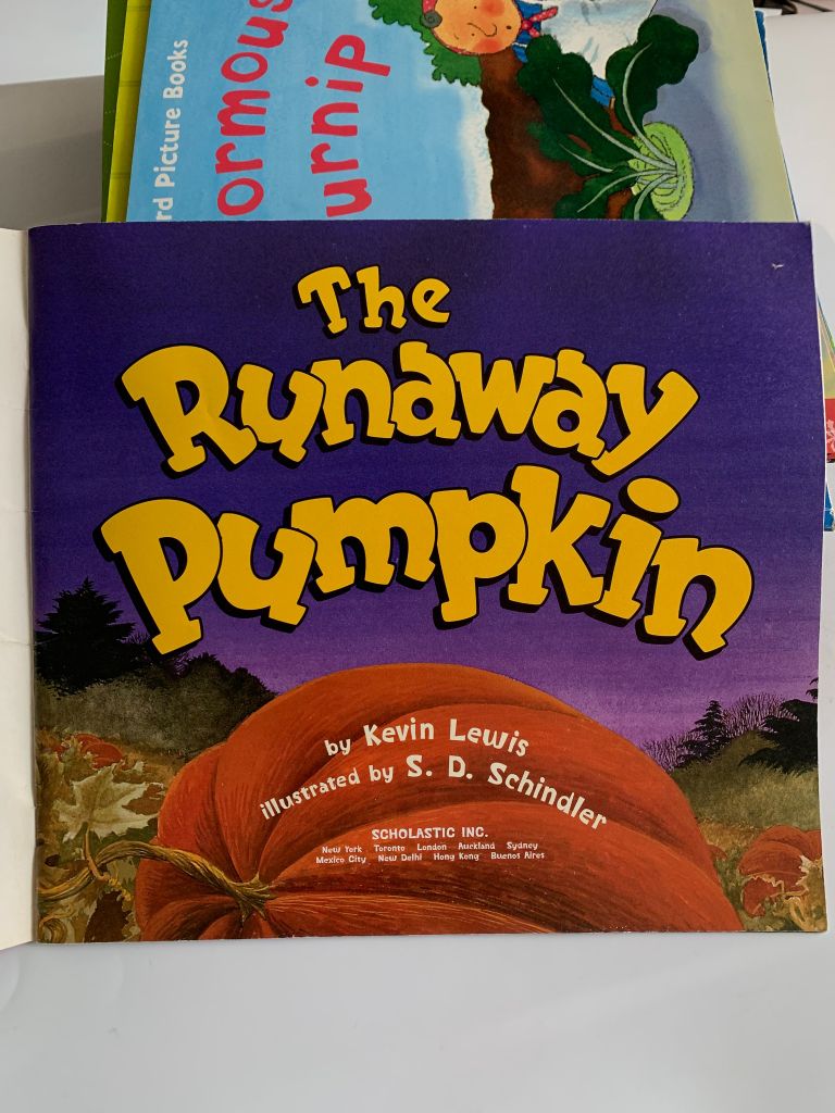 The Runaway Pumpkin – Kevin Lewis - Ảnh thực tế 4