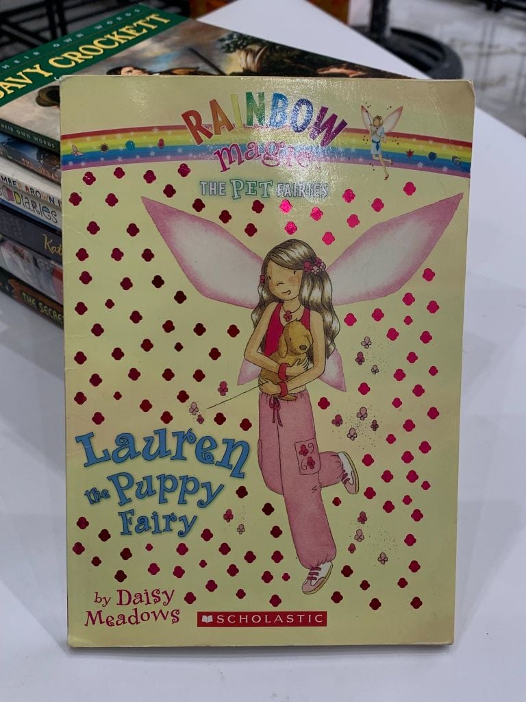 Lauren the Puppy Fairy – Daisy Meadows - Ảnh chụp thực tế