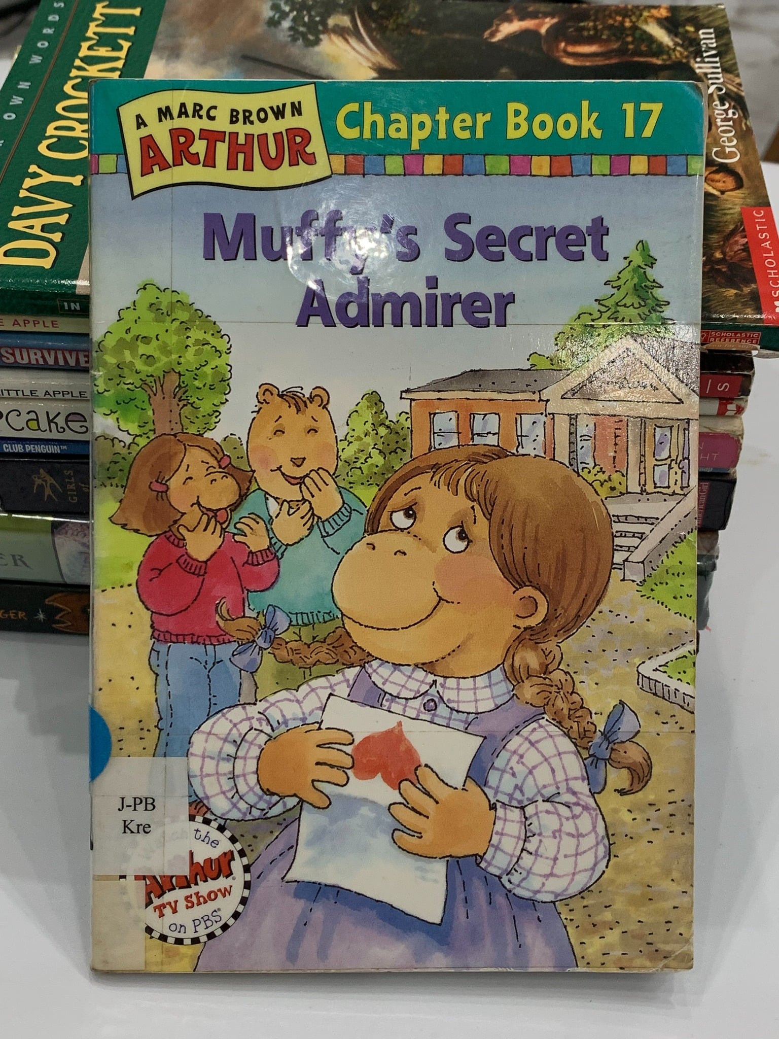 Ảnh sách Arthur Chapter Book: Muffy's Secret Admirer – Marc Brown