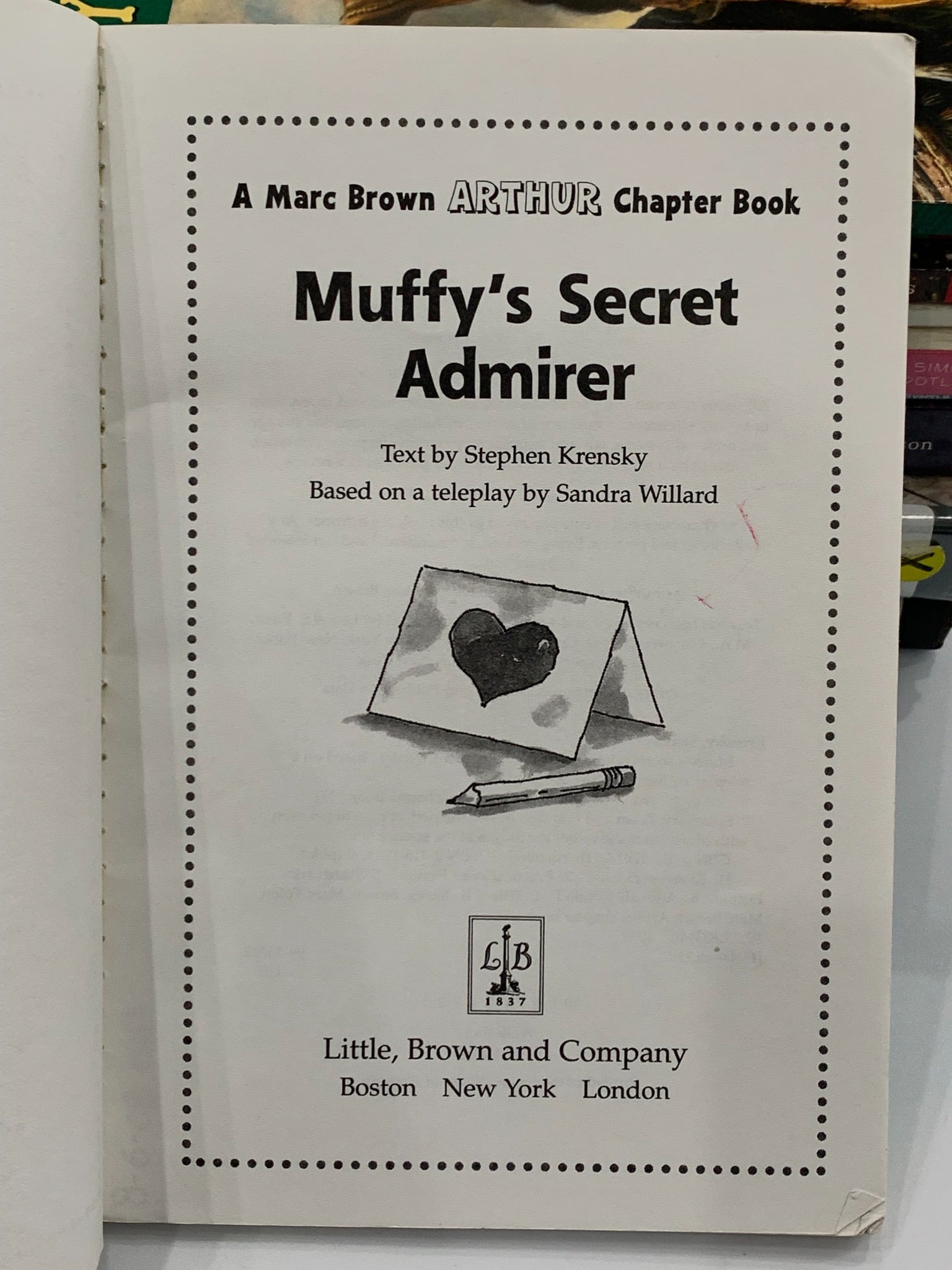 Arthur Chapter Book: Muffy's Secret Admirer – Marc Brown