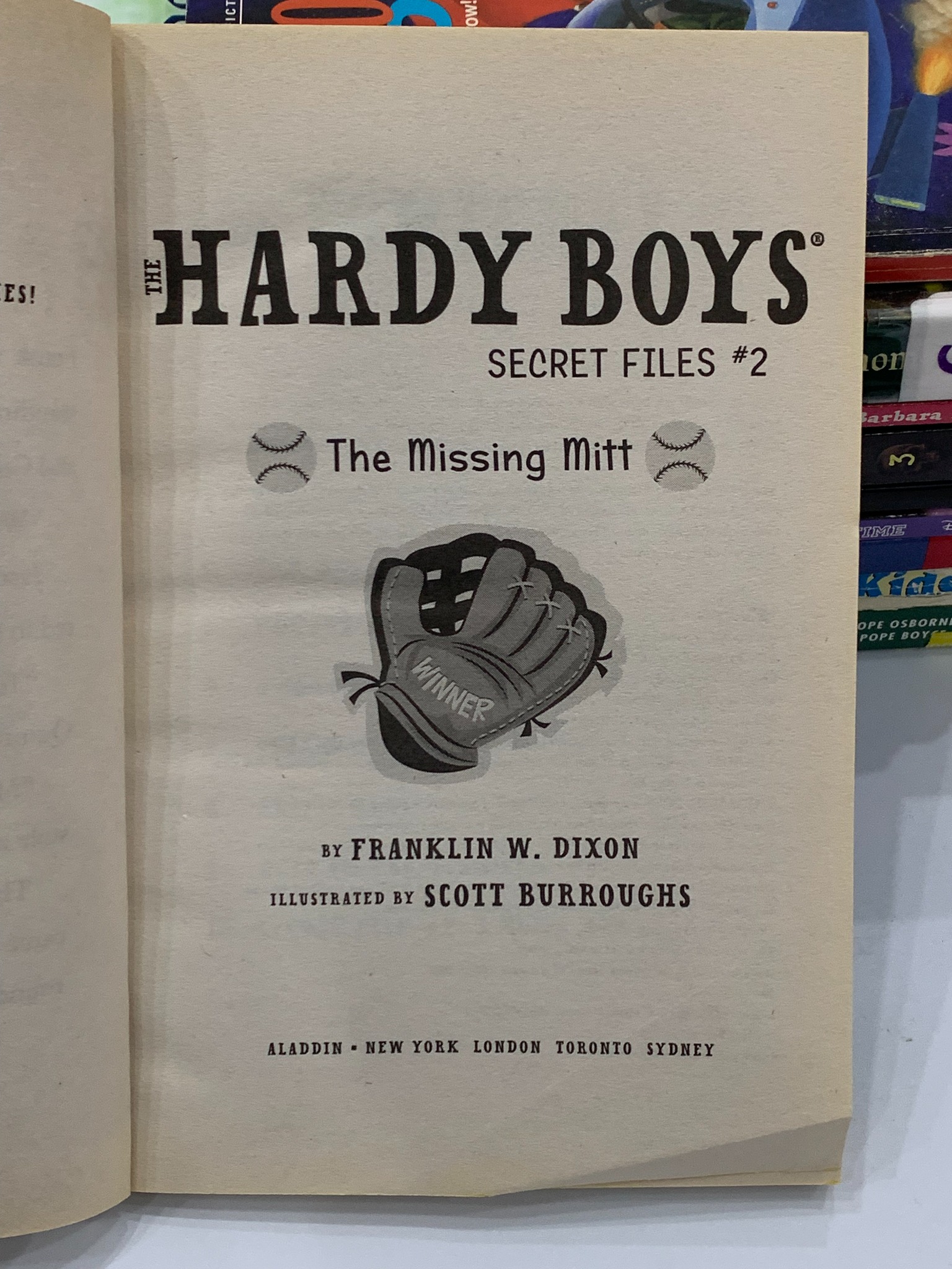 The Hardy Boys: The Missing Mitt – Franklin W. Dixon - ảnh 4