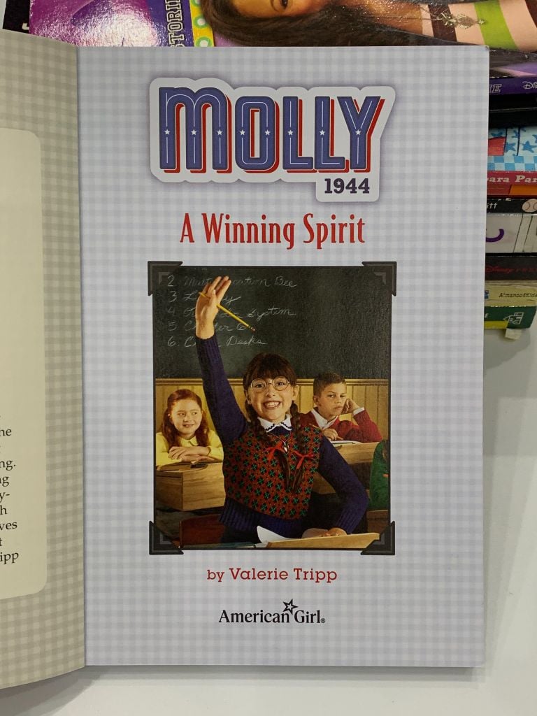 American Girl: Molly - A Winning Spirit – Valerie Tripp - Ảnh thực tế 7